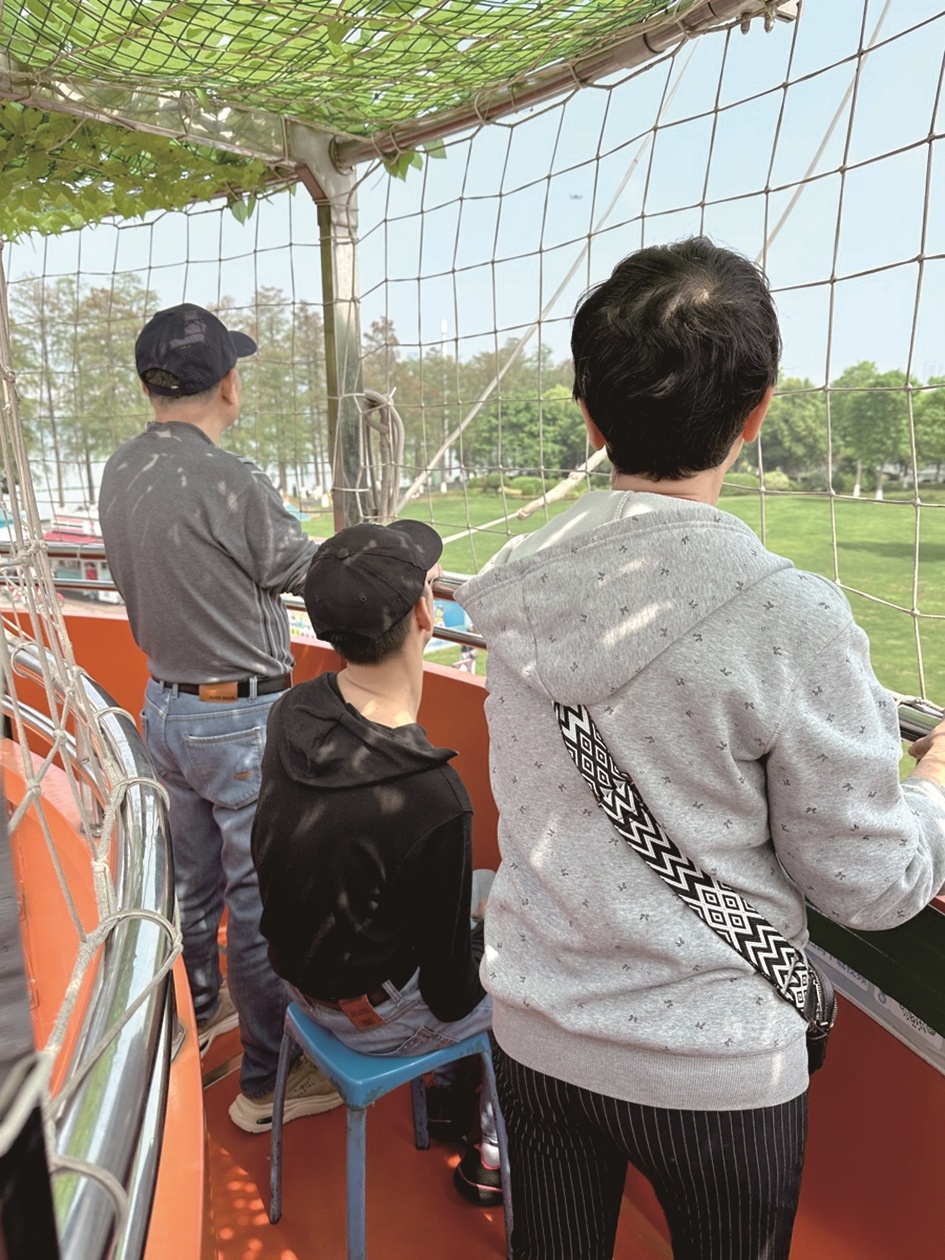 东湖绿道开通十周年 残障市民一次特别的“圆梦之旅”