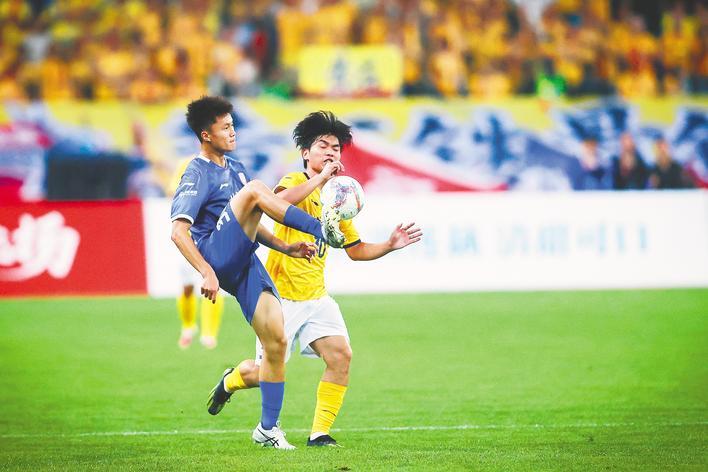  17市州共享家门口的“世界杯”——楚超揭幕战黄石十二时辰