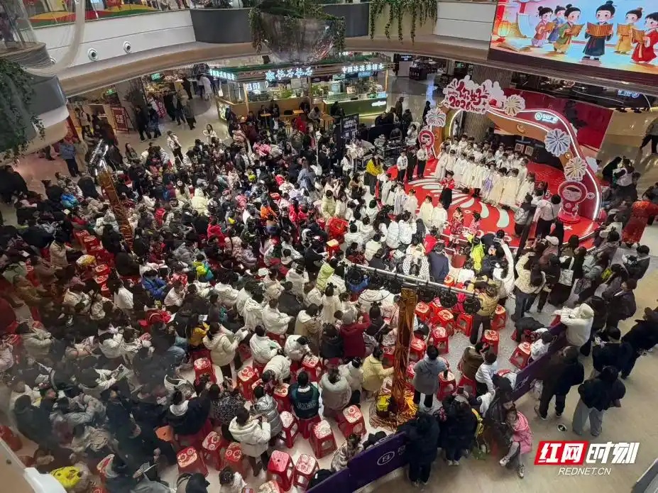 好评中国丨让全民阅读扎根生活，成为“新常态”