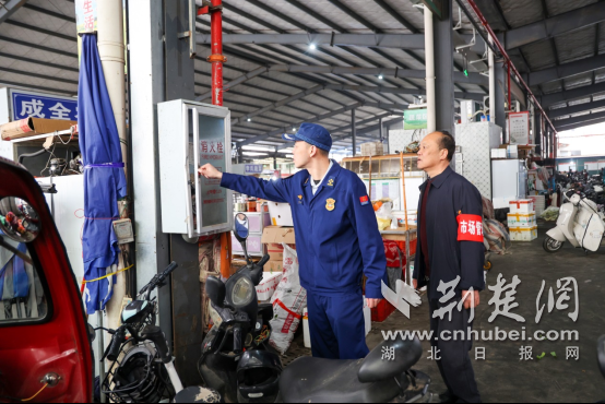 荆门消防“五一”前夕多管齐下 筑牢辖区消防安全屏障