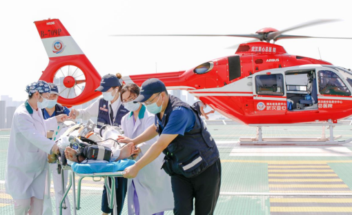 心梗致心脏破裂！ “空地一体”急救联动破局  医生赌赢生死绝境