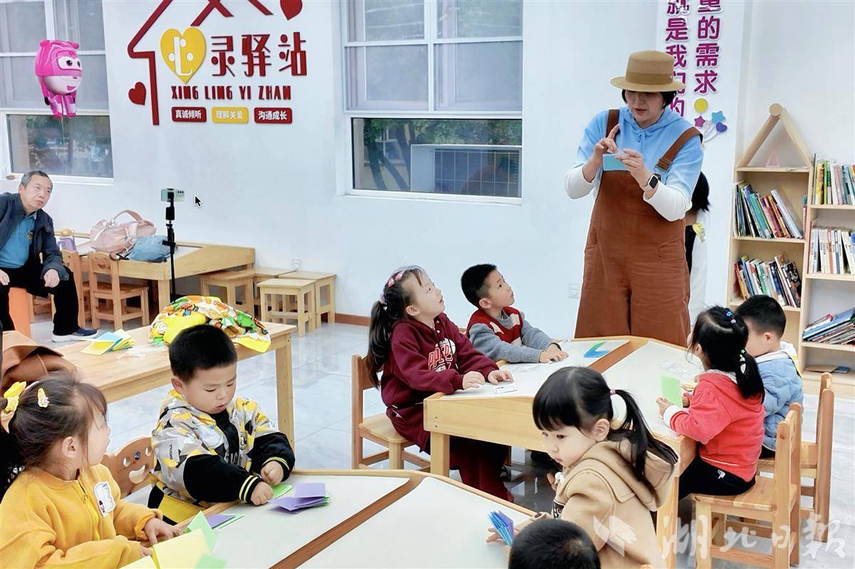  社区创意阅读活动 点亮孩童成长之路