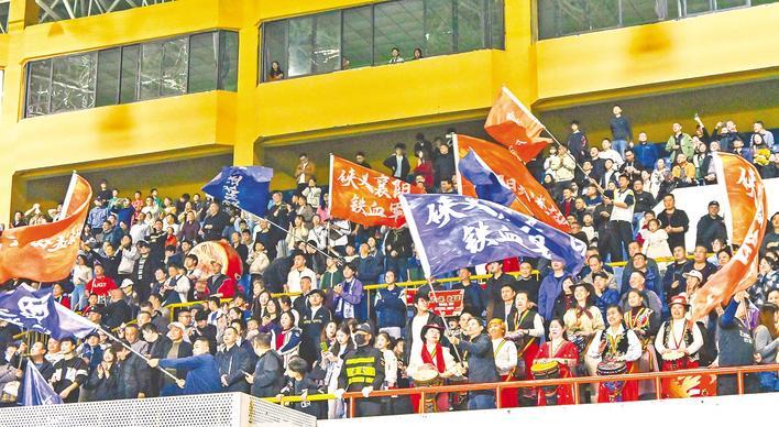 9.9元一张门票不只是看球 “楚超”赛事如何做大城市消费蛋糕