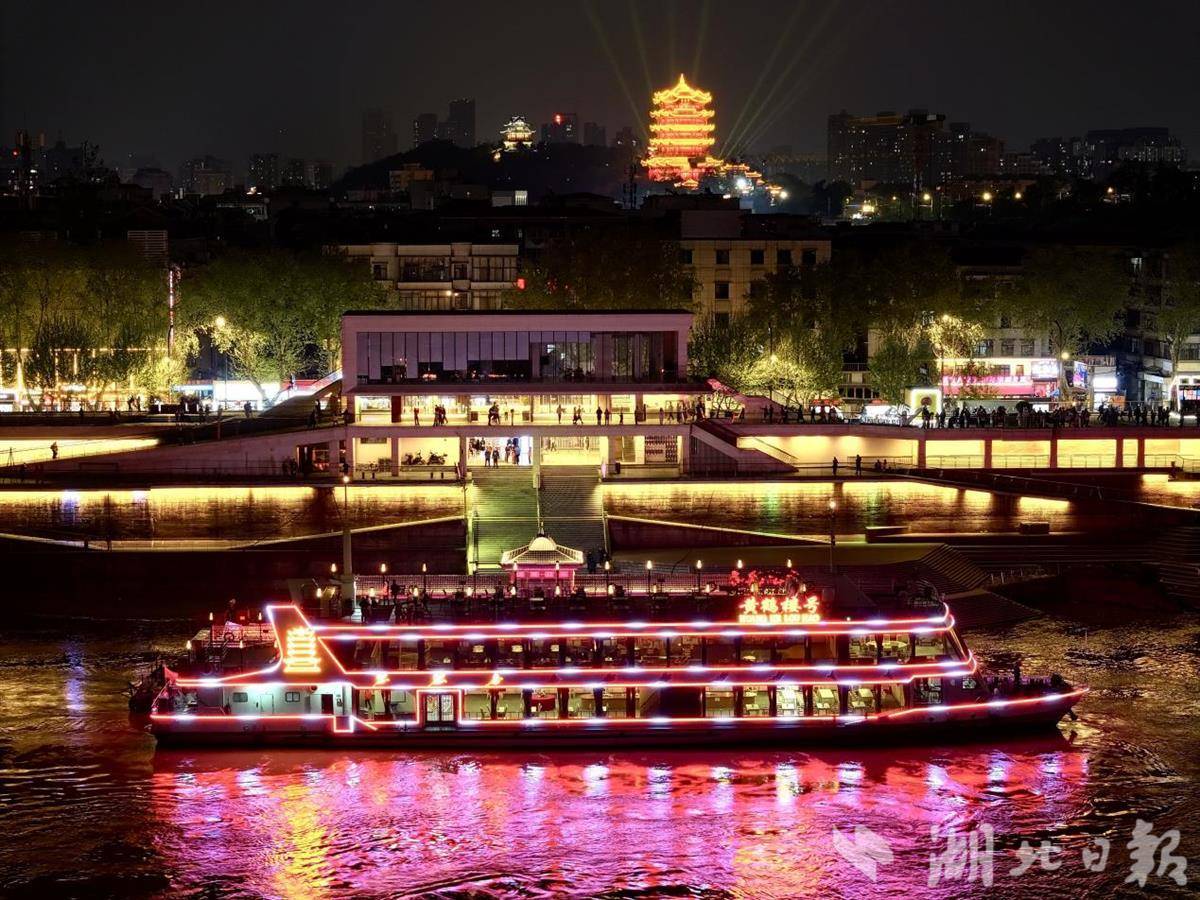  五一假期，武汉两江游览将向市级及以上劳模免费开放