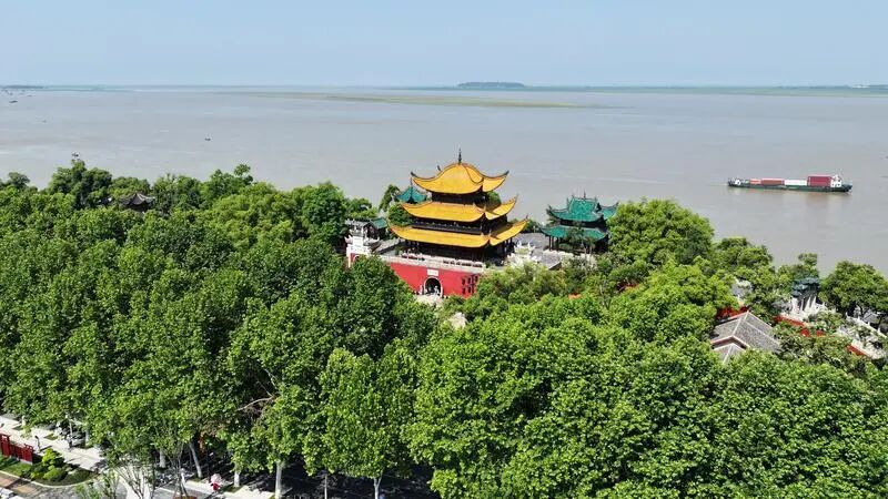 中三省一季报：“新三样”出口皆亮眼，湖南GDP增速承压