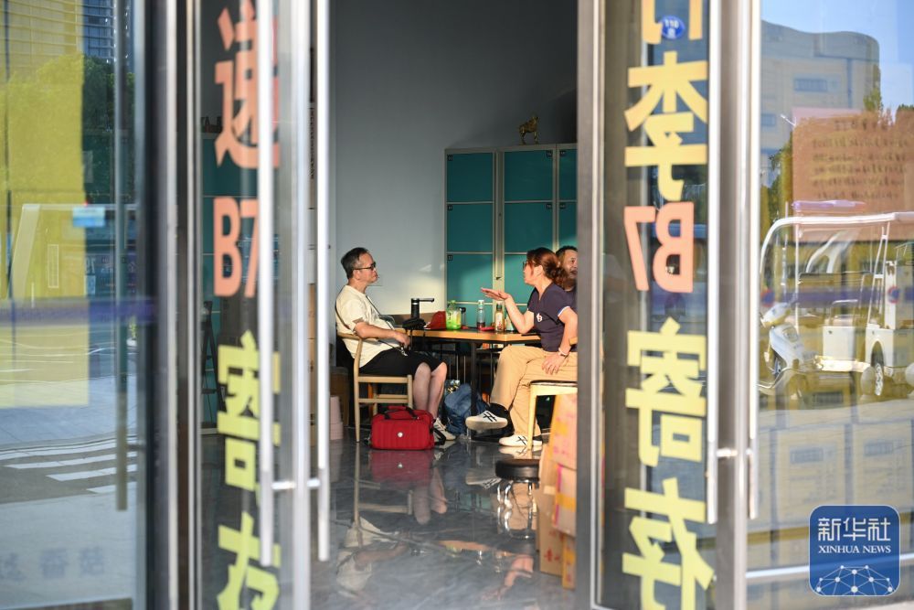 图片故事丨台胞廖晓蕙：我在厦门做“快递管家”