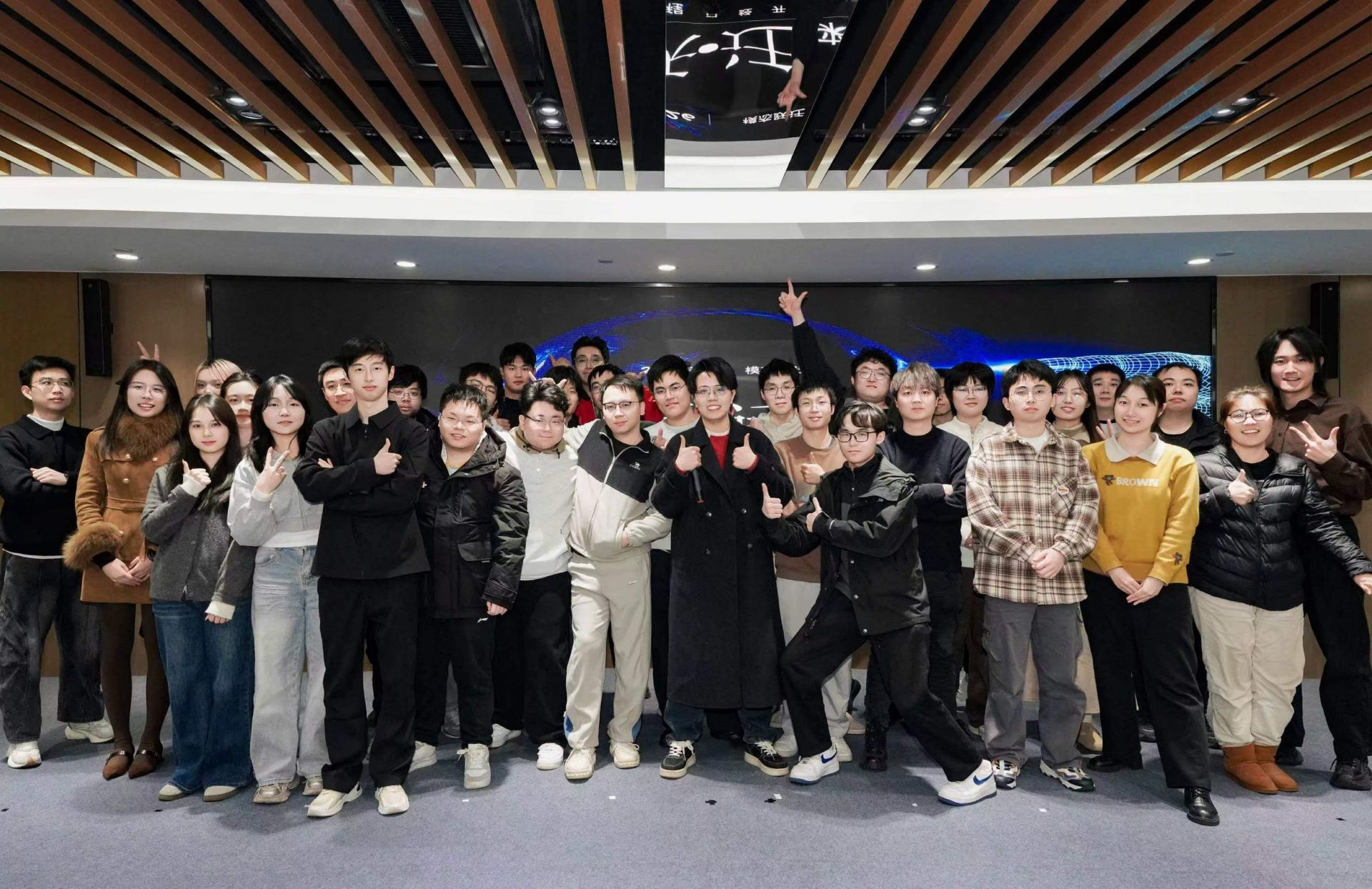 人口连续三年增长，年轻人说“武汉值得”