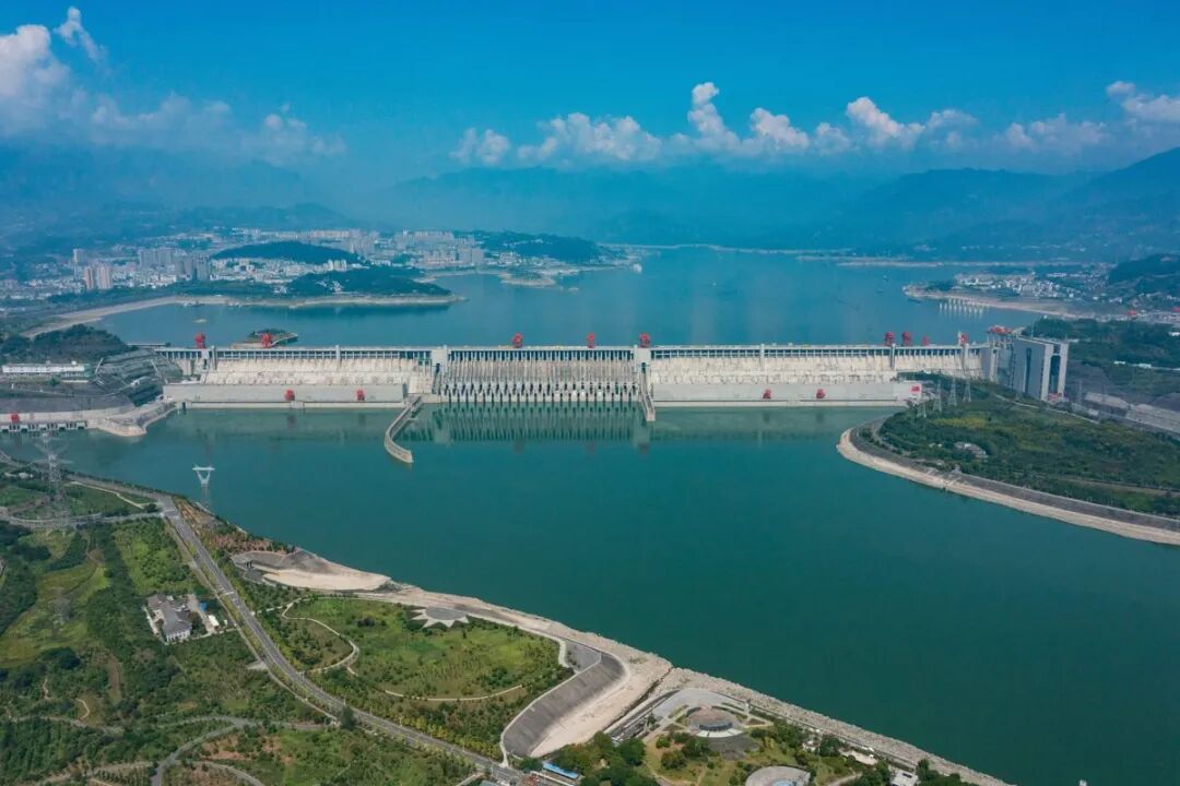  高质量发展中国行｜走进宜昌，赏江豚逐浪峡岸新生