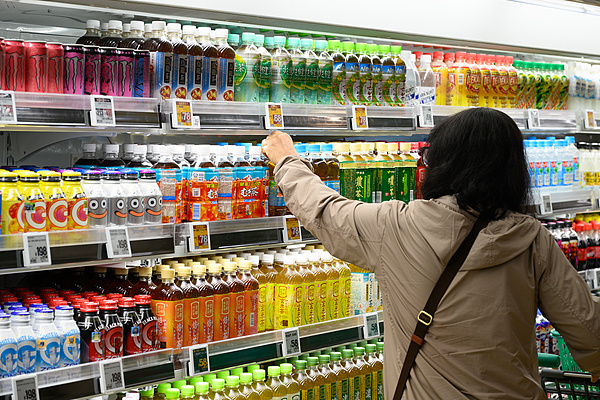塑料包裝材料供應緊缺 日本多種食品被迫停售