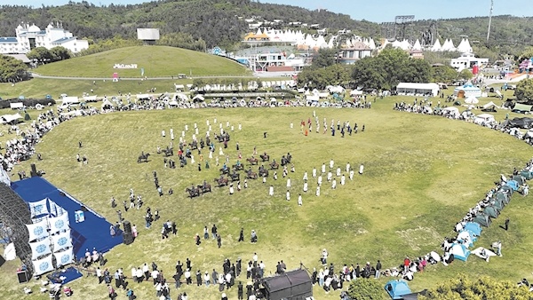  第二届木兰草原那达慕大会启幕