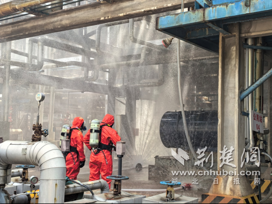  荆门消防驻厂轮训“练精兵” 联勤联训备战防灾减灾日