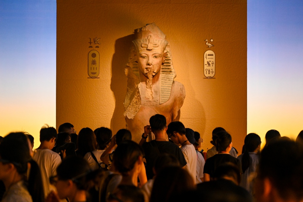 文脉华章｜在博物馆中，上海联结世界