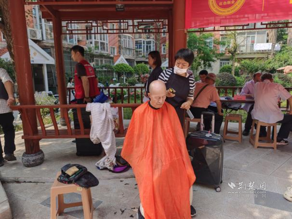 共治赋能小区治理 便民服务直达家门