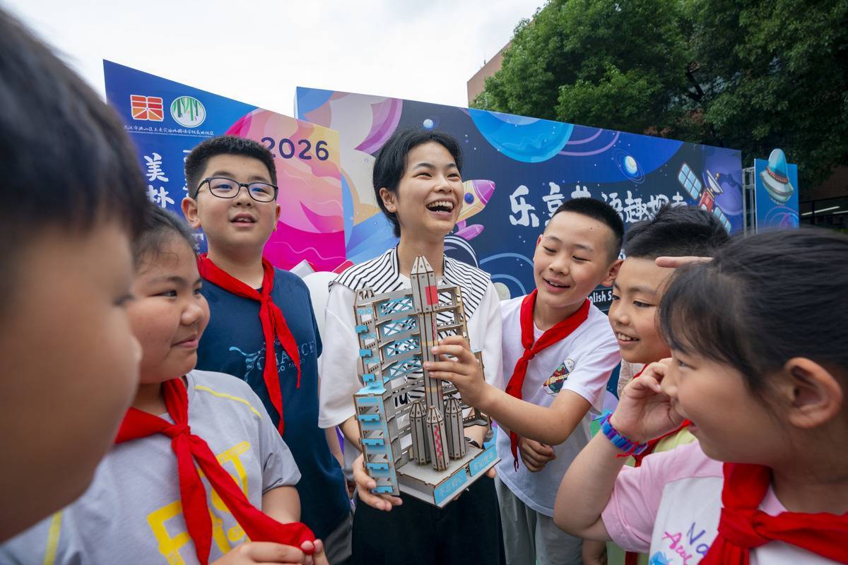 科创体验点亮少年梦想