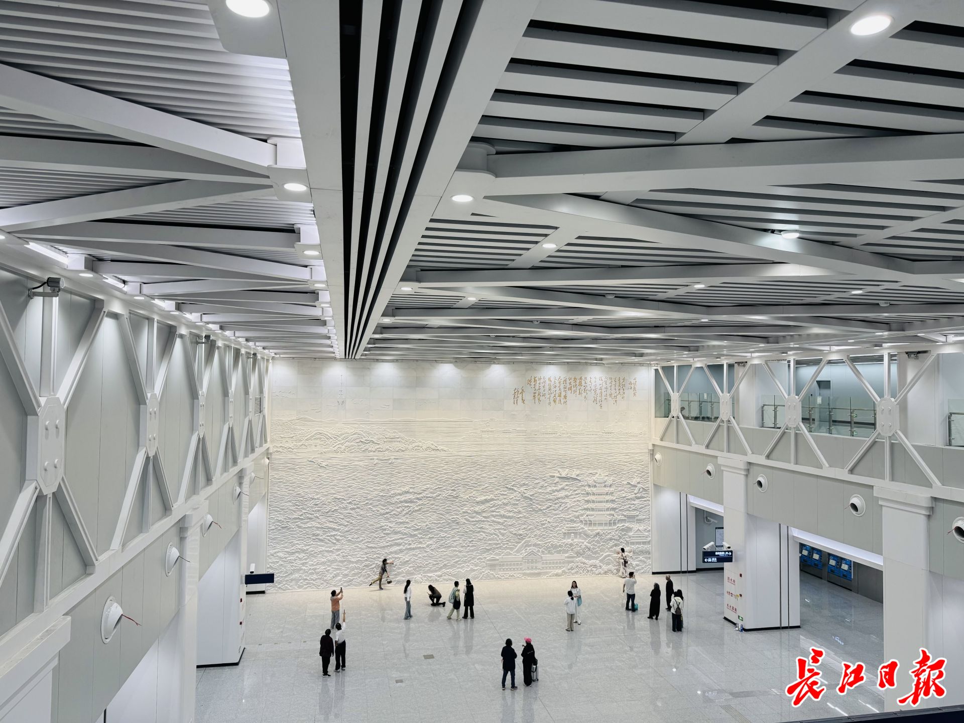 12号线这面墙为什么这么火，听听设计者怎么说