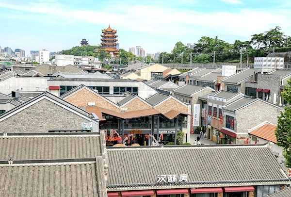  武汉市武昌区斗级营老街 绝美视角体验非遗文化新地标