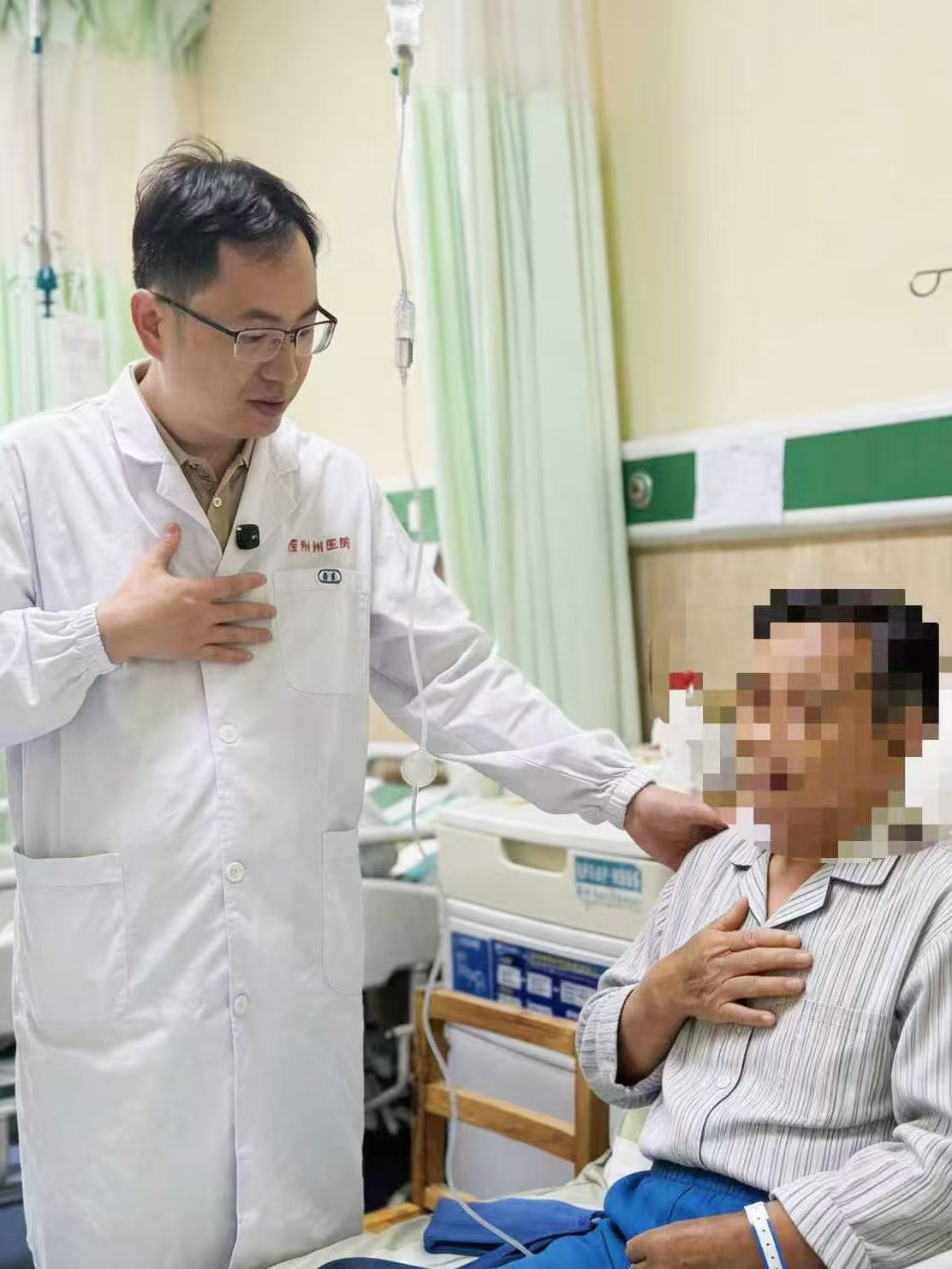  心脏不停跳，一次架三“桥”，荆州市中心医院助69岁冠心病患者重获“心”生