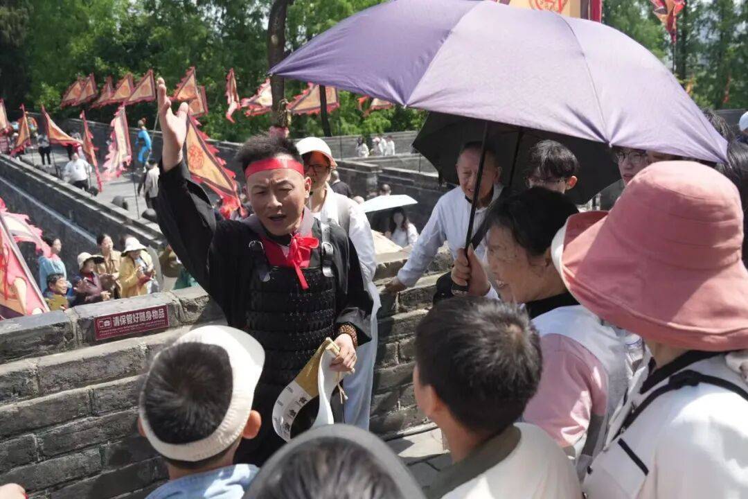 荆州古城周末狂欢回归！《荆州护城令》《张公科举梦》重启 新增《荆卫射礼》燃爆全场