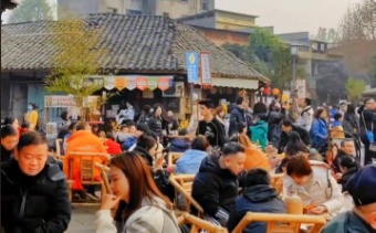 “无证泡茶”批量举报引热议 消费维权与恶意索赔的边界在哪？