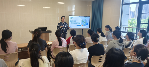 万场健康科普进基层 武汉市武东医院护航社区医护心理健康