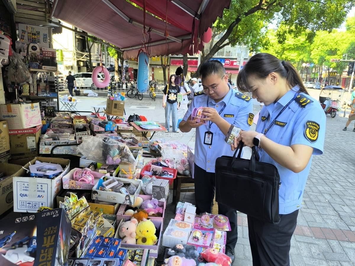  鄂赣湘三省联合发布“六一”消费提示：看到“香烟糖”可举报