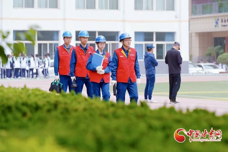 青春华章 丝路逐光丨兰州城关供电青年的“双向奔赴”：铸电网匠心守护一城光亮