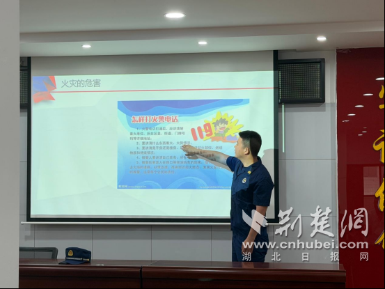 荆门东宝消防多点发力开展物业小区夏季消防宣传