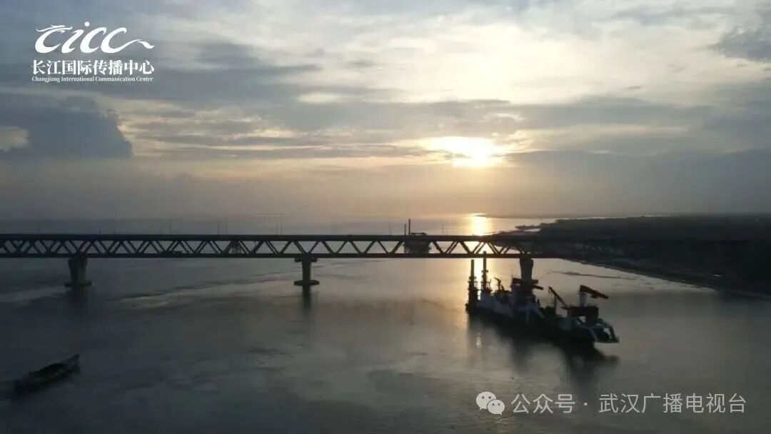 从帕德玛到长江，他在武汉读懂桥的意义