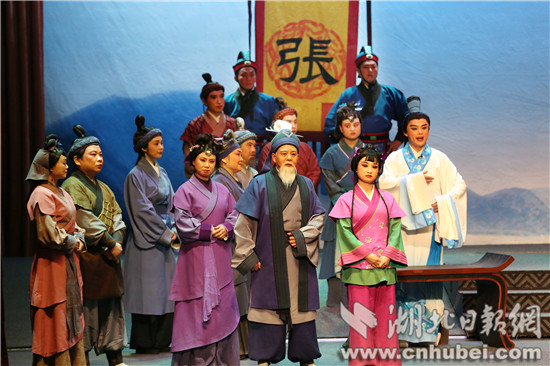 1、楚剧《悬鱼太守》剧照 邱新明 摄 _副本.jpg 1、楚剧《悬鱼太守》剧照 邱新明 摄 _副本.jpg