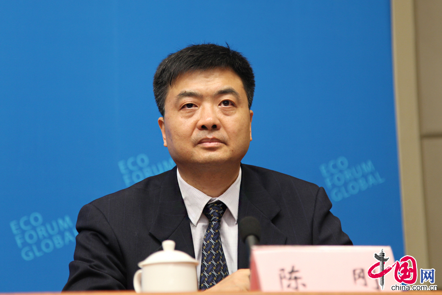 6��19�գ���̬��������������̳���鴦�ڹ���Ժ���Ű칫�Ҿ������ŷ����ᣬͼΪ����ʡί��ί��������ί��ǳ¸ա� �й������� �����Ӱ