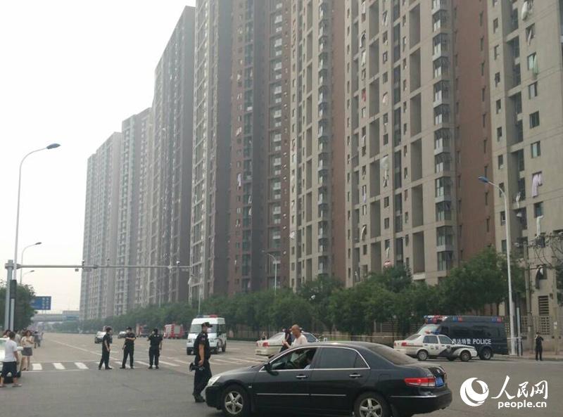 �뱬ը��Լ1���ﴦ�ĵڰ˴�ֽ�ֹ��ᳵ�����룬���߿������������������롣����Ȩ��