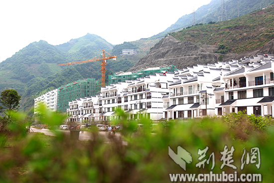 宜昌三峡移民安置小区建设获对口支援省市代表