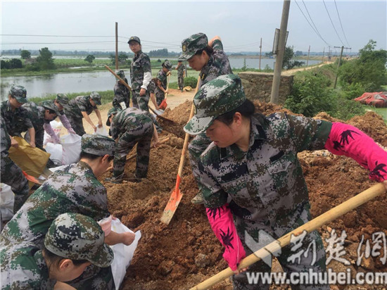 梁子湖区人口普查_梁子湖区纪委 集中学习六中全会精神