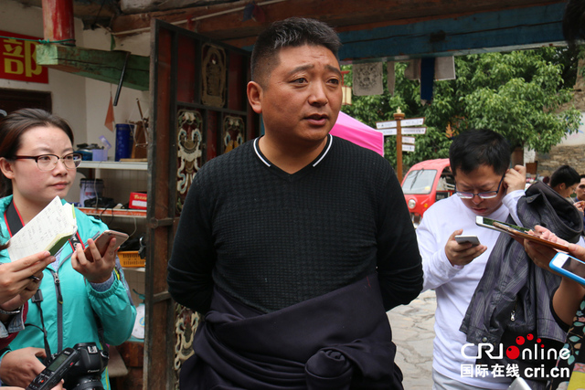 ͼƬĬ�ϱ���