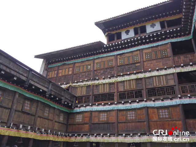 ͼƬĬ�ϱ���