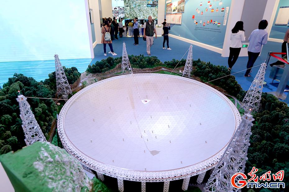 �����·ܽ������ꡱ���ͳɾ�չ�ھ���Ļ