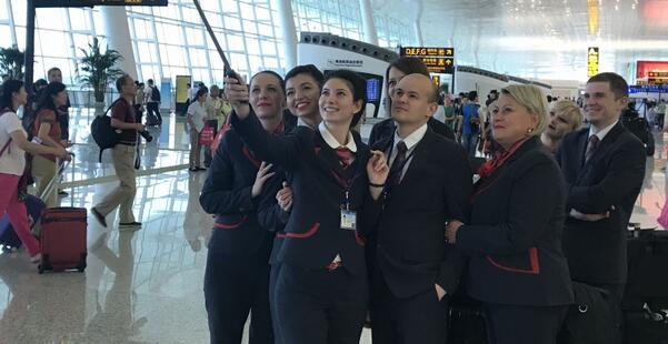 �ս����º�վ¥����