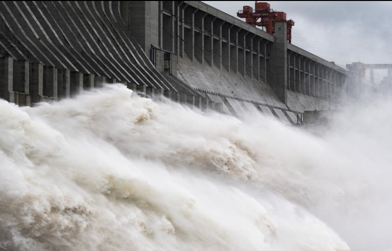 长江1号洪水通过三峡水库 本次泄洪将持续至7日前后