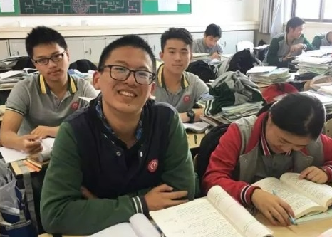 上海“00后”高一学生捐骨髓救父 演绎生命接力