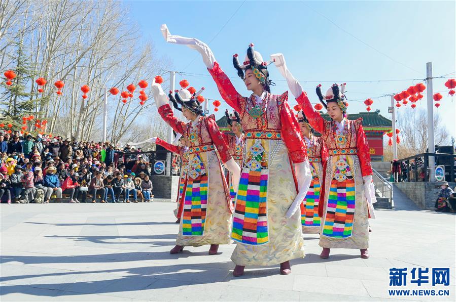 西藏:欢度春节和藏历新年