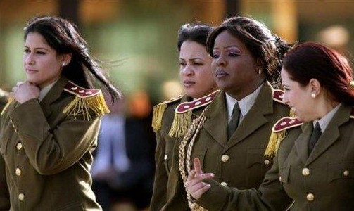 卡扎菲最美女保镖被轮奸虐杀 揭卡扎菲女保镖