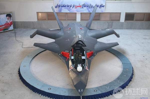 伊朗征服者313新型战斗机公布 具有低空作战能