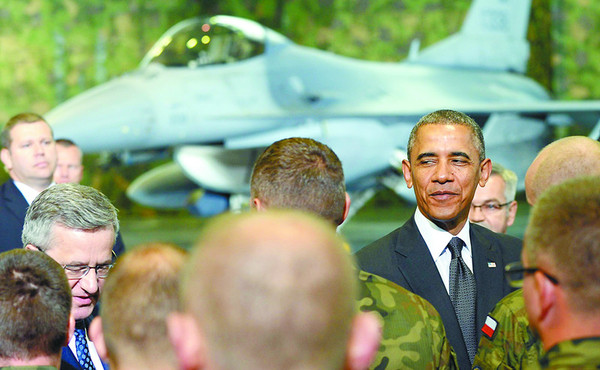 奥巴马会见波兰F16飞行员 被指向俄发强烈信号