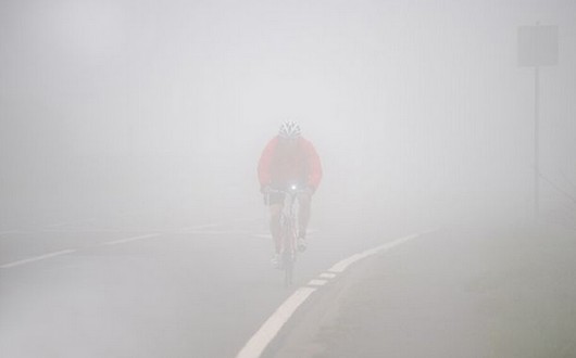 [观天下]历史巨人狮城陨落 欧洲遭遇雾霾天