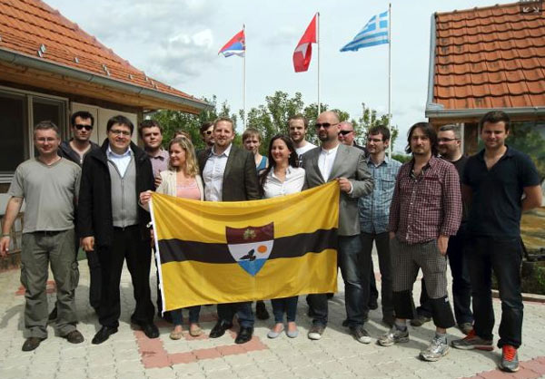 波兰人93平米土地上“建国” 抢占全球无主地成趋势?