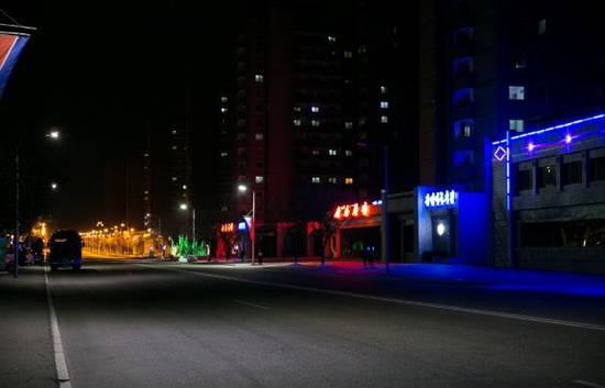 ���ʽ��ϵ�KTV�ŵꡣ