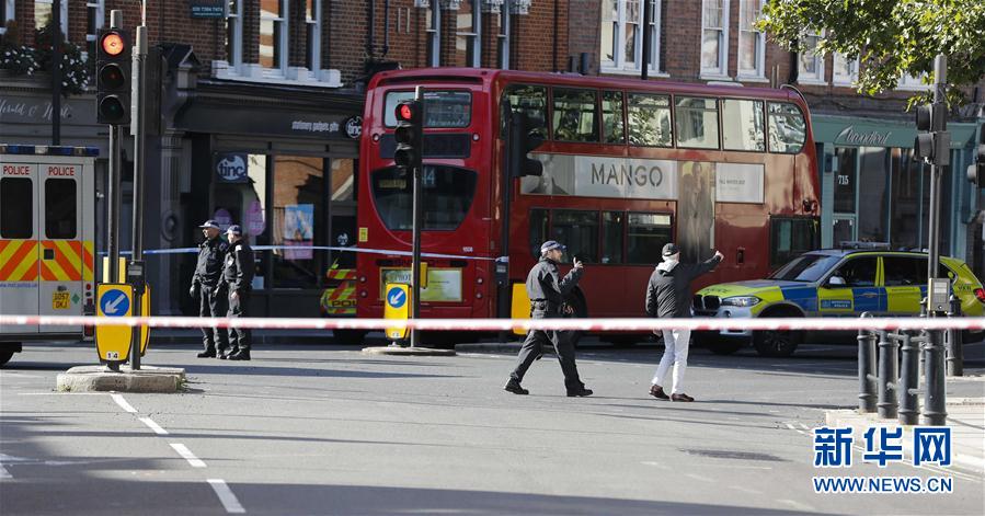 英国警方将伦敦地铁15日发生的起火爆炸事件定性为恐怖袭击.