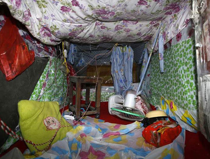 打工仔挖地窖囚禁<em>强奸少女</em>11天 看网络<em>小说</em>走