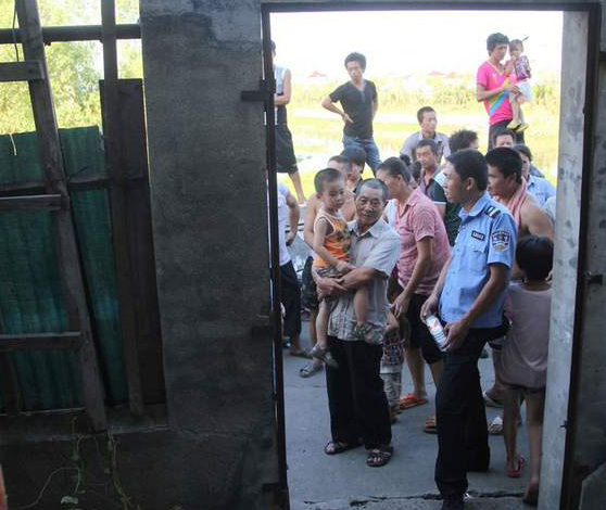 打工仔挖地窖囚禁<em>强奸少女</em>11天 看网络<em>小说</em>走