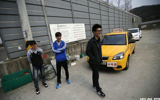 中国人在韩国7天考下驾照有难度 转国内需考理
